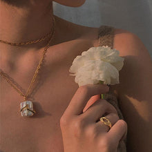 Load image into Gallery viewer, Square Baroque Pearl Couple Pendant Necklace